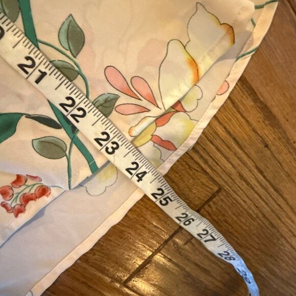 Loft pink floral notch neck blouse size small petite - Picture 7 of 10